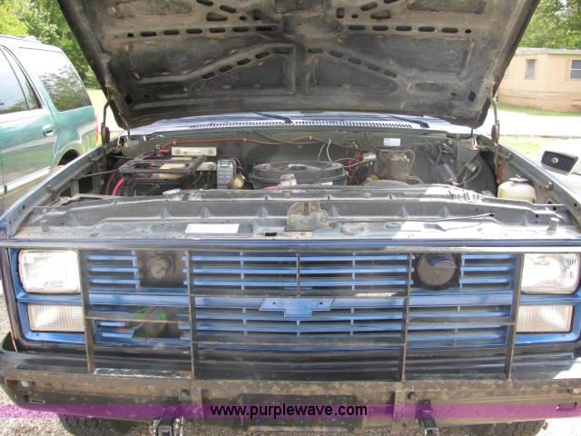 image for item 2579 1985 Chevrolet D10 Military Blazer