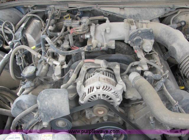 image for item 2582 2005 Ford Crown Victoria Police Interceptor