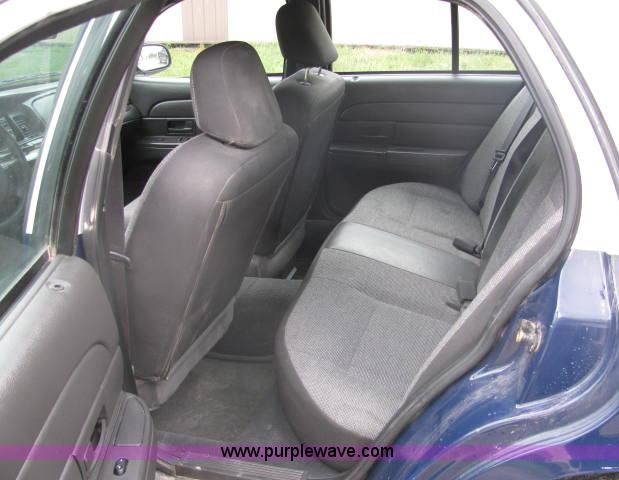 image for item 2583 2005 Ford Crown Victoria Police Interceptor