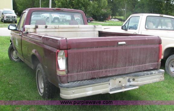 image for item 2584 1996 Ford F150