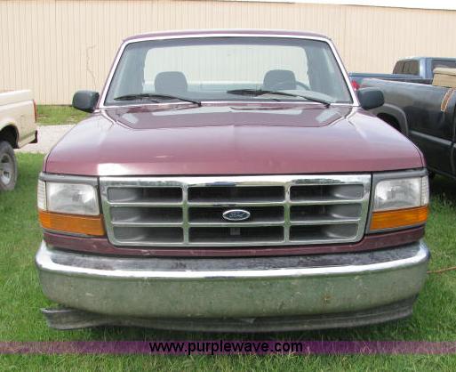 image for item 2584 1996 Ford F150