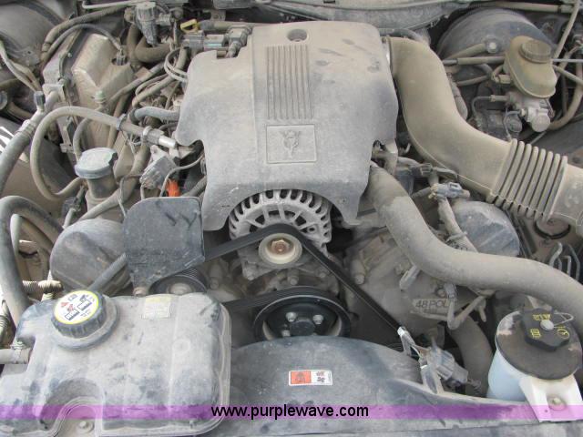 image for item 2585 2003 Ford Crown Victoria Police Interceptor