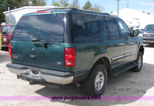image for item 2586 1999 Ford Expedition