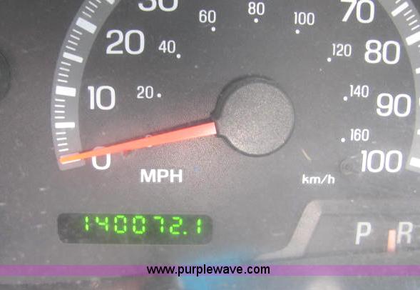 image for item 2586 1999 Ford Expedition