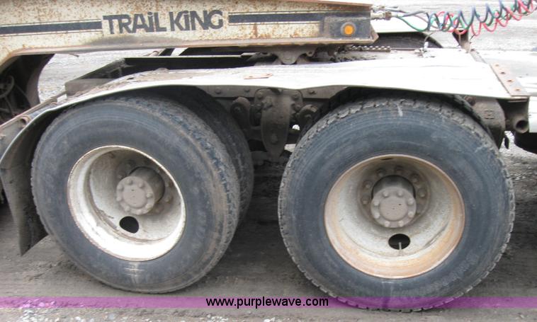 image for item 2647 1984 Ford Conventional LTL9000 semi truck