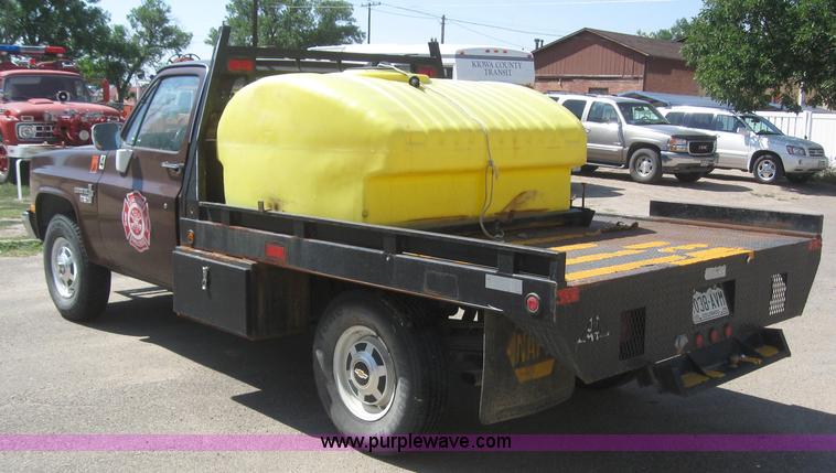 image for item 2984 1983 Chevrolet K20 Custom Deluxe pickup truck