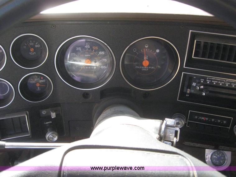 image for item 2984 1983 Chevrolet K20 Custom Deluxe pickup truck