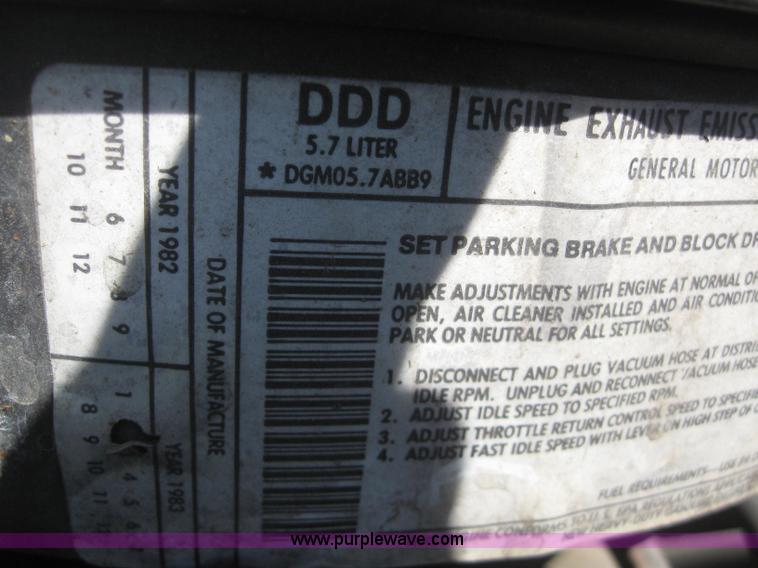 image for item 2984 1983 Chevrolet K20 Custom Deluxe pickup truck