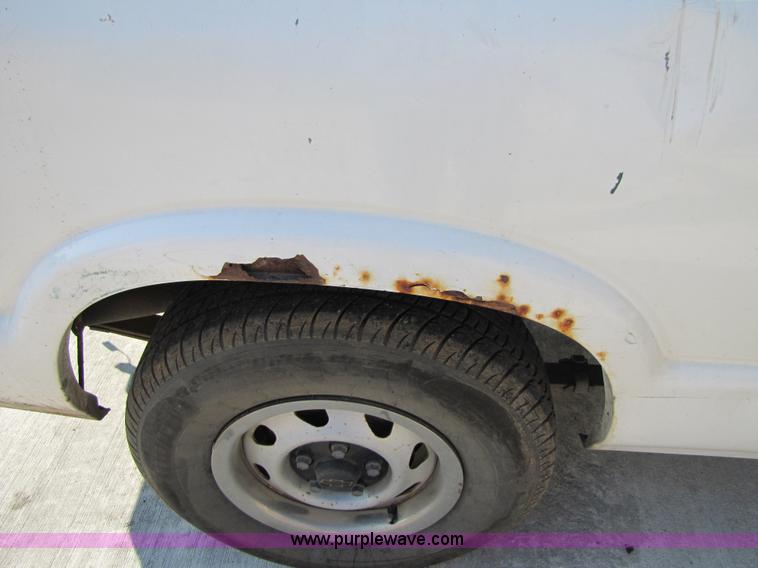 image for item 4650 1997 Chevrolet S10 LS extended cab pickup truck