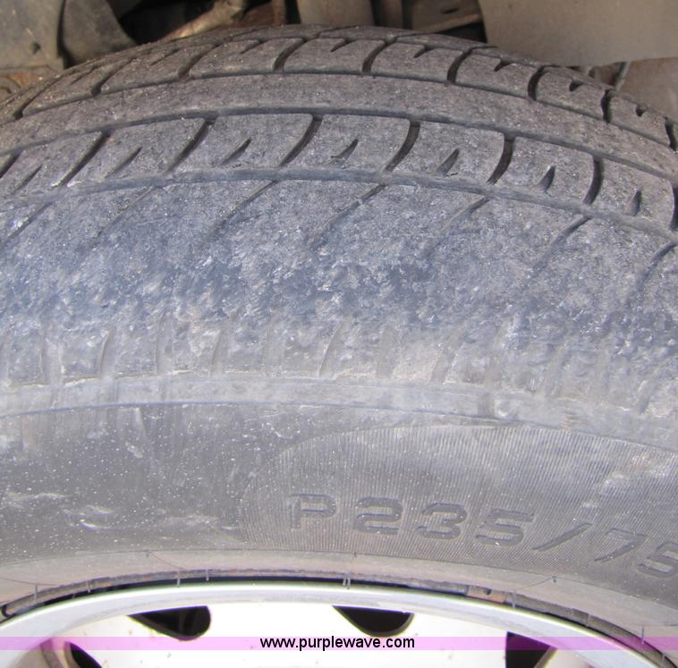 image for item 4650 1997 Chevrolet S10 LS extended cab pickup truck