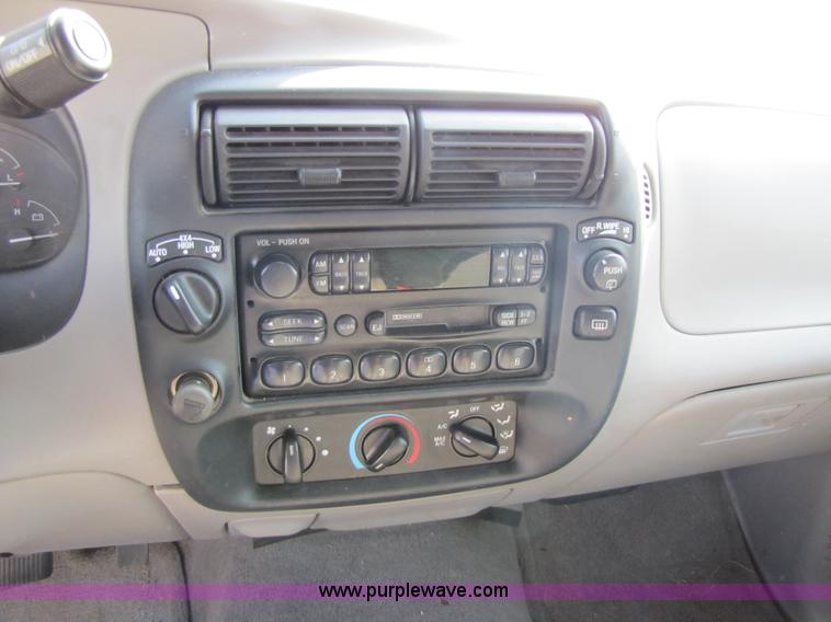 image for item 4653 1999 Ford Explorer