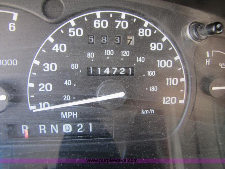 image for item 4653 1999 Ford Explorer