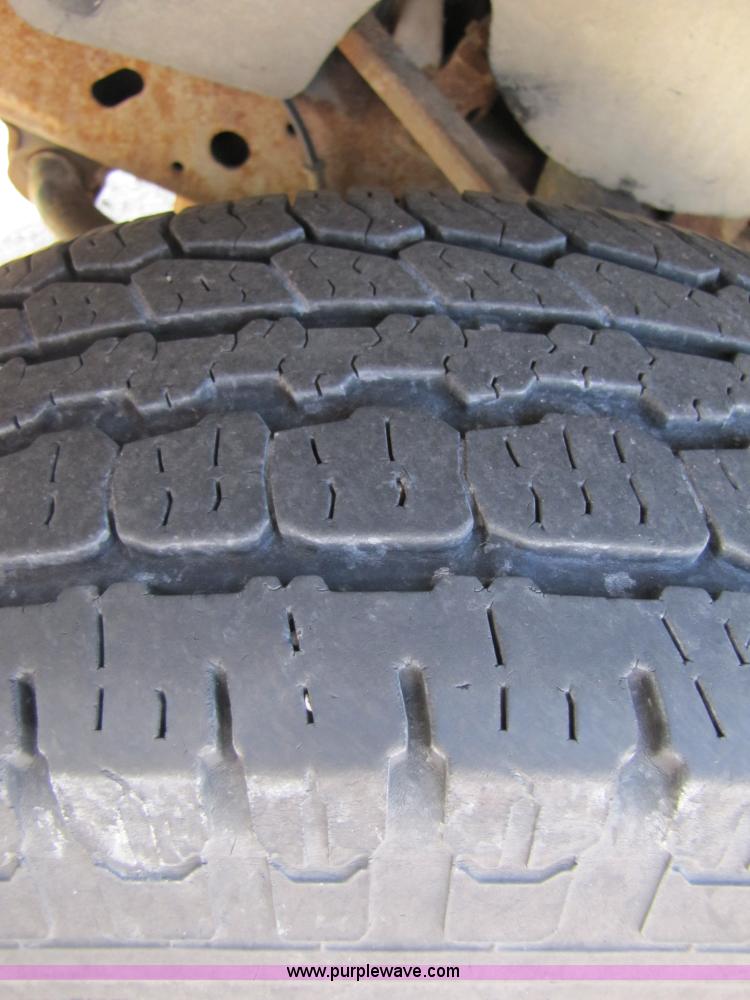 image for item 4653 1999 Ford Explorer