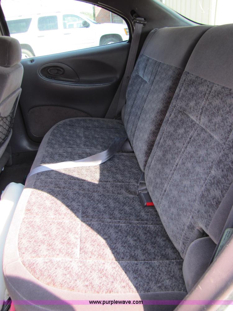 image for item 4654 1996 Ford Taurus GL station wagon