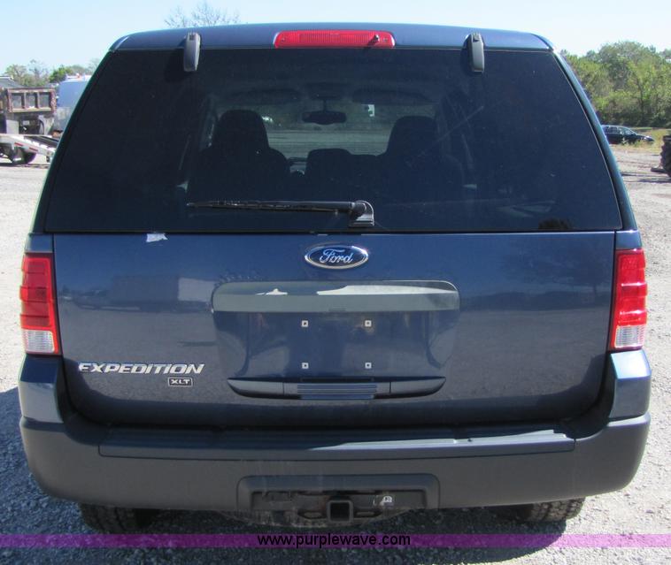 image for item 4655 2005 Ford Expedition XLT