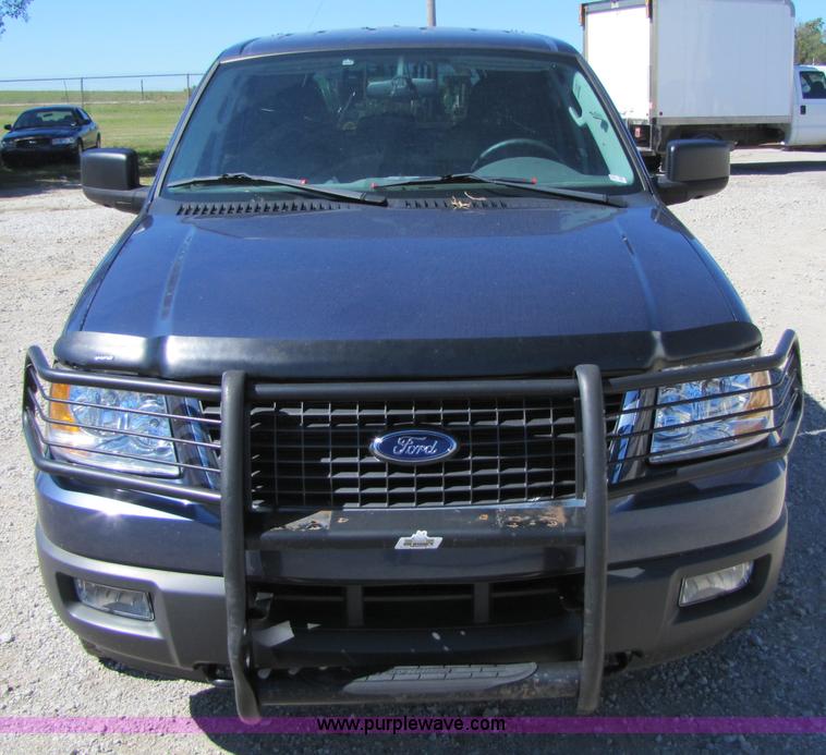 image for item 4655 2005 Ford Expedition XLT