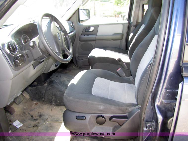 image for item 4655 2005 Ford Expedition XLT