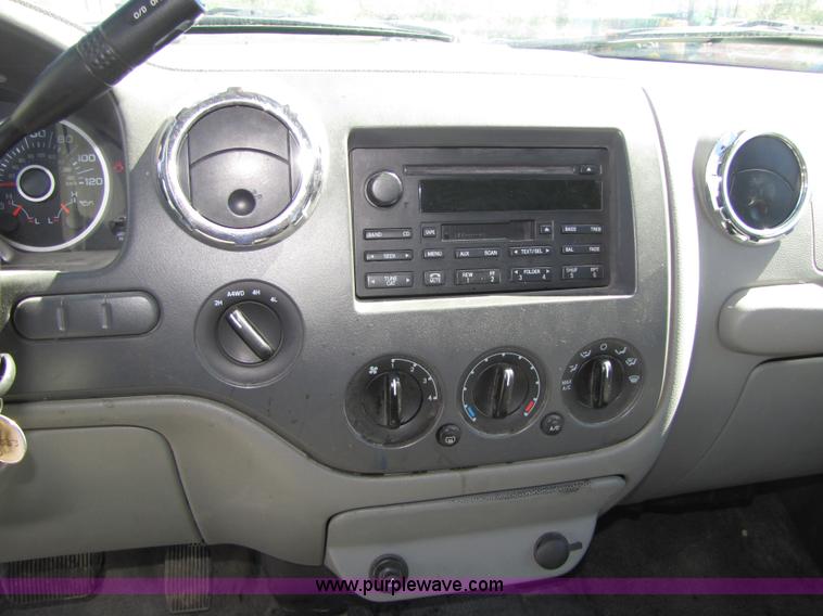 image for item 4655 2005 Ford Expedition XLT