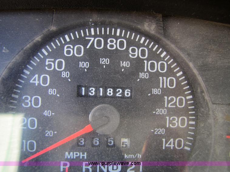 image for item 4657 2005 Ford Crown Victoria Police Interceptor