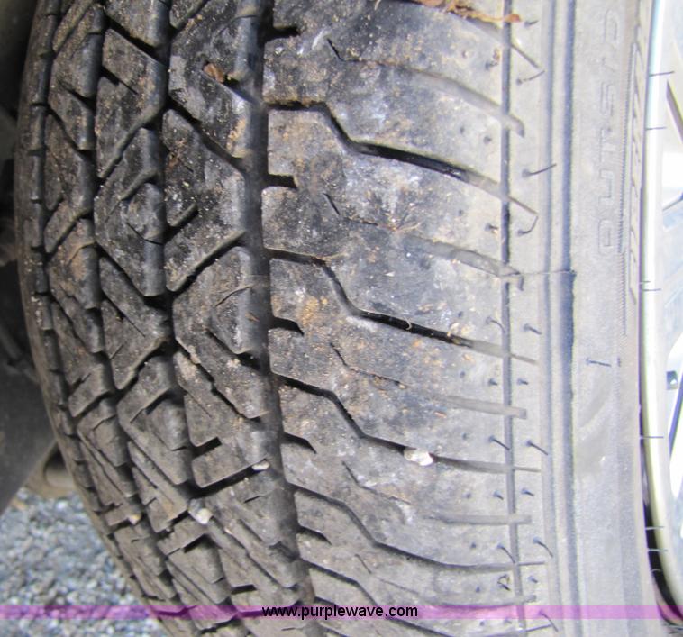 image for item 4657 2005 Ford Crown Victoria Police Interceptor