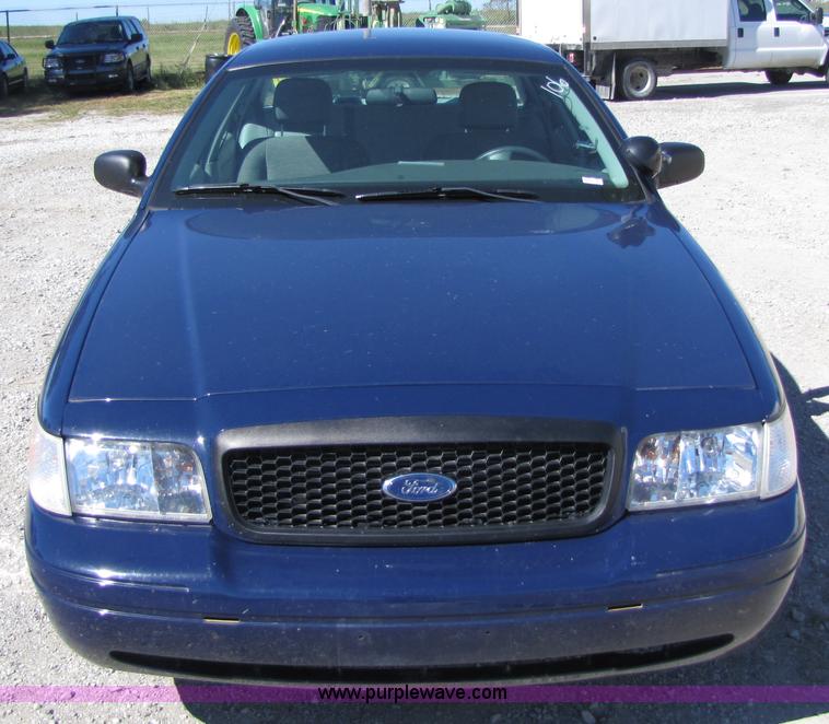 image for item 4659 2005 Ford Crown Victoria Police Interceptor