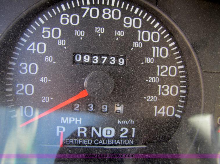 image for item 4659 2005 Ford Crown Victoria Police Interceptor