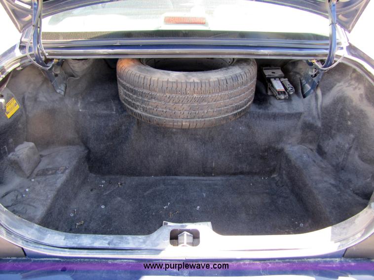 image for item 4659 2005 Ford Crown Victoria Police Interceptor