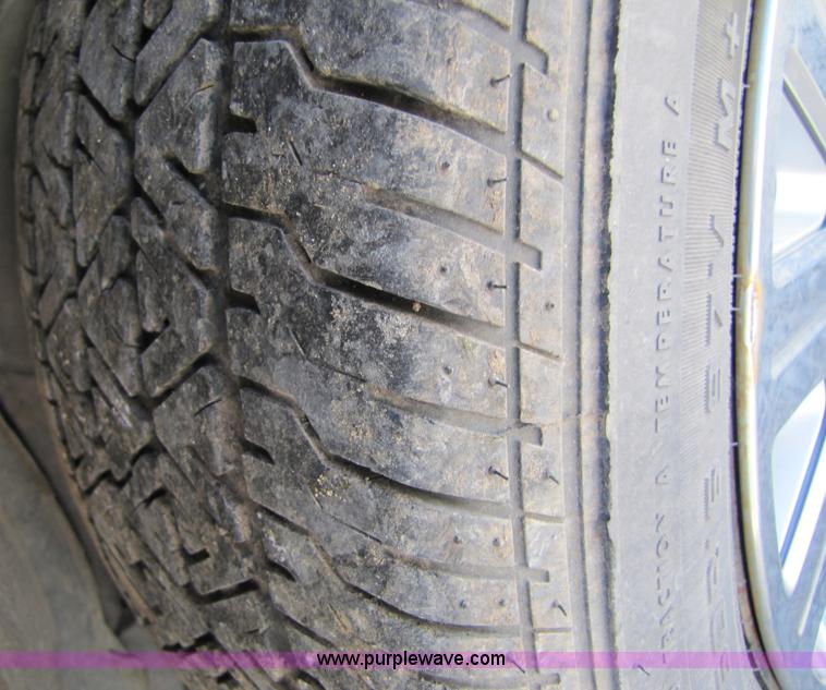 image for item 4660 2003 Ford Crown Victoria Police Interceptor