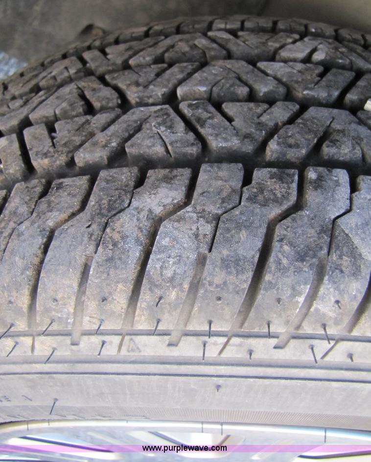 image for item 4660 2003 Ford Crown Victoria Police Interceptor