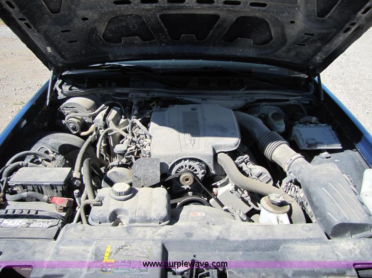 image for item 4661 2005 Ford Crown Victoria Police Interceptor