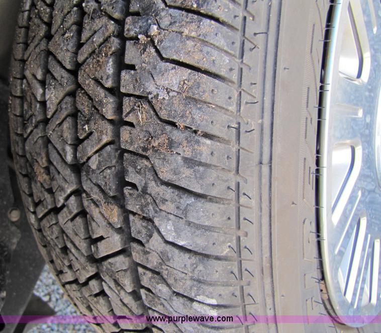 image for item 4661 2005 Ford Crown Victoria Police Interceptor