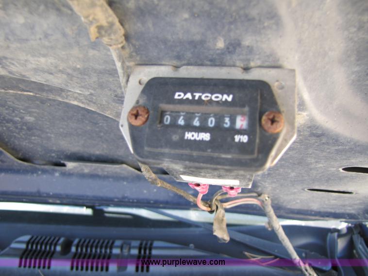 image for item 4665 2003 Ford Crown Victoria Police Interceptor