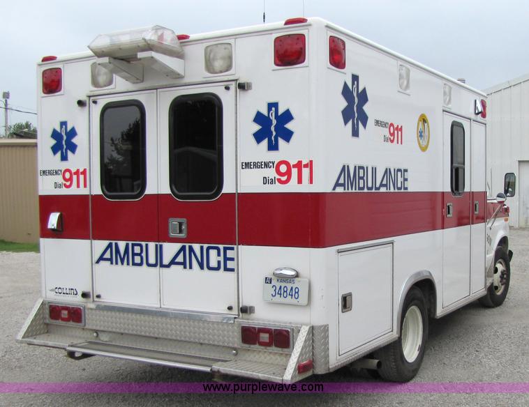 image for item 4767 1990 Ford Econoline E350 ambulance
