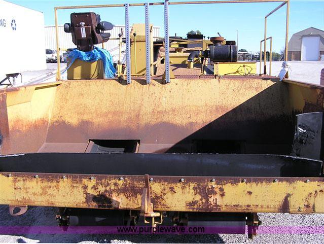 image for item 5132 1992 Spread King chip spreader