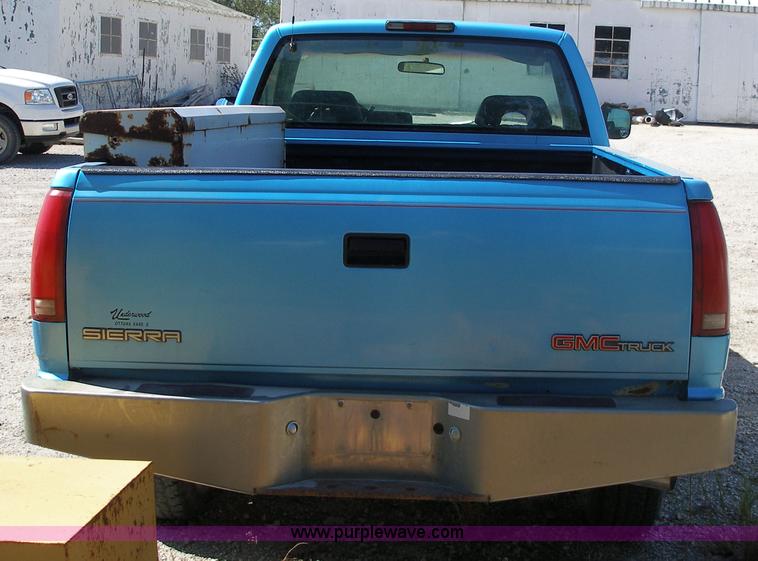 image for item 5135 1994 GMC K1500 Sierra Special pickup truck