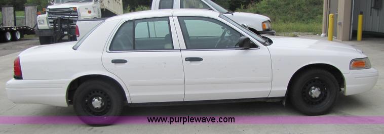 image for item 5210 2002 Ford Crown Victoria Police Interceptor sedan