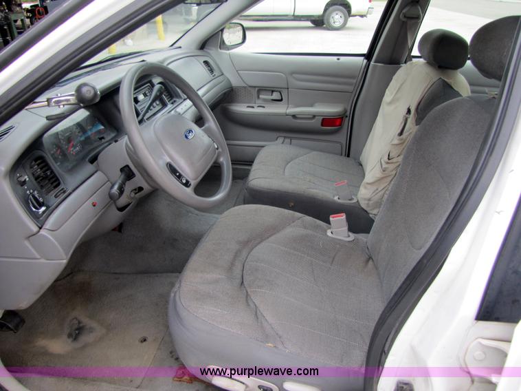 image for item 5210 2002 Ford Crown Victoria Police Interceptor sedan