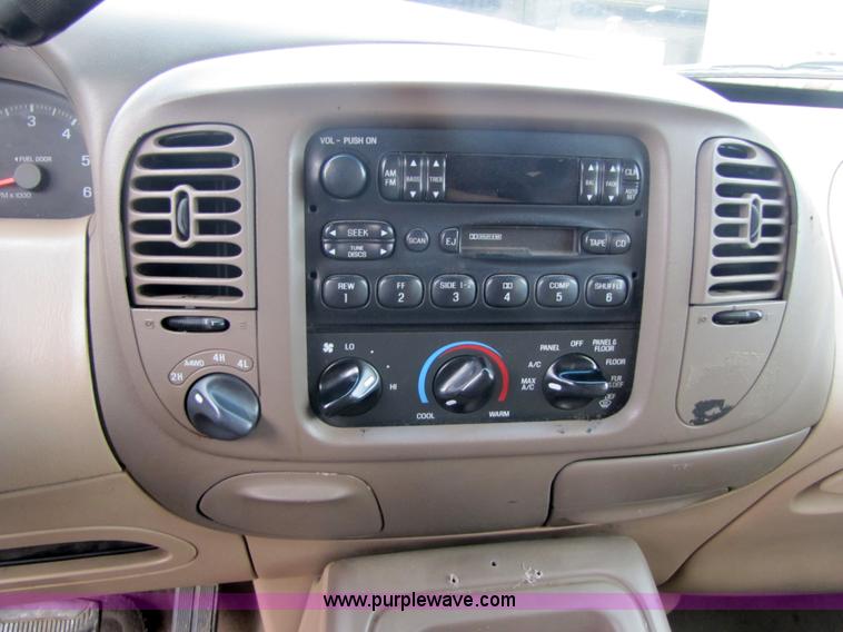 image for item 5211 1997 Ford Expedition