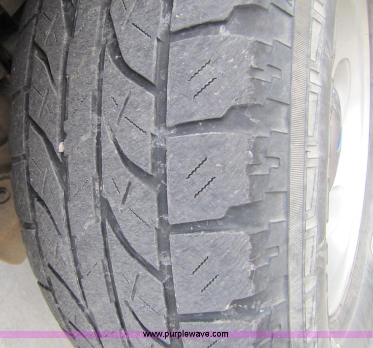 image for item 5211 1997 Ford Expedition