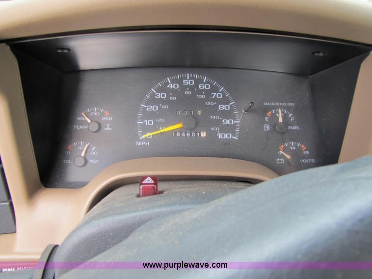 image for item 5212 1996 Chevrolet S10 pickup