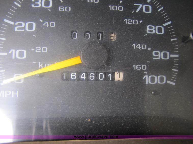 image for item 5212 1996 Chevrolet S10 pickup