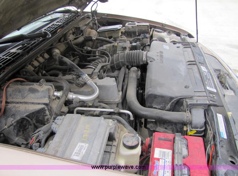 image for item 5212 1996 Chevrolet S10 pickup