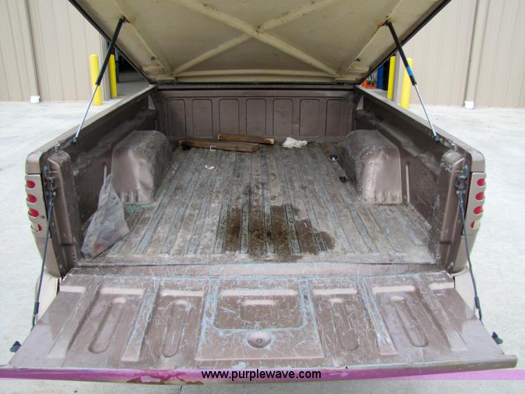 image for item 5212 1996 Chevrolet S10 pickup