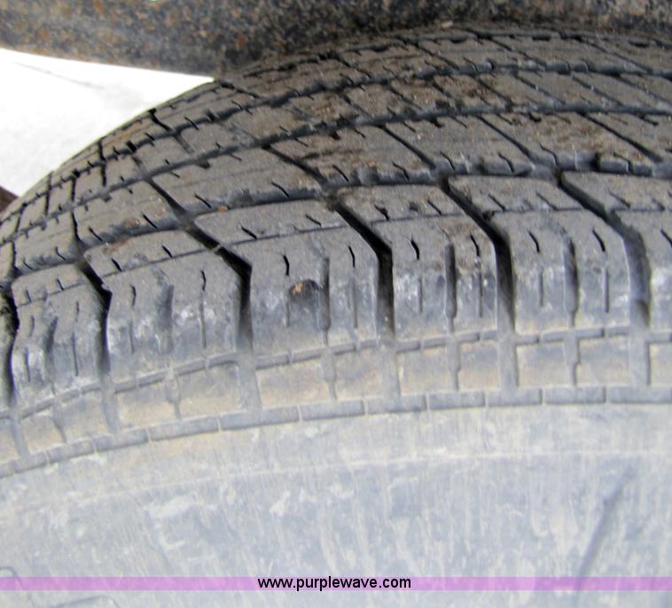 image for item 5212 1996 Chevrolet S10 pickup