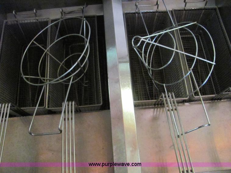 image for item 6300 Beverage Air refrigerator