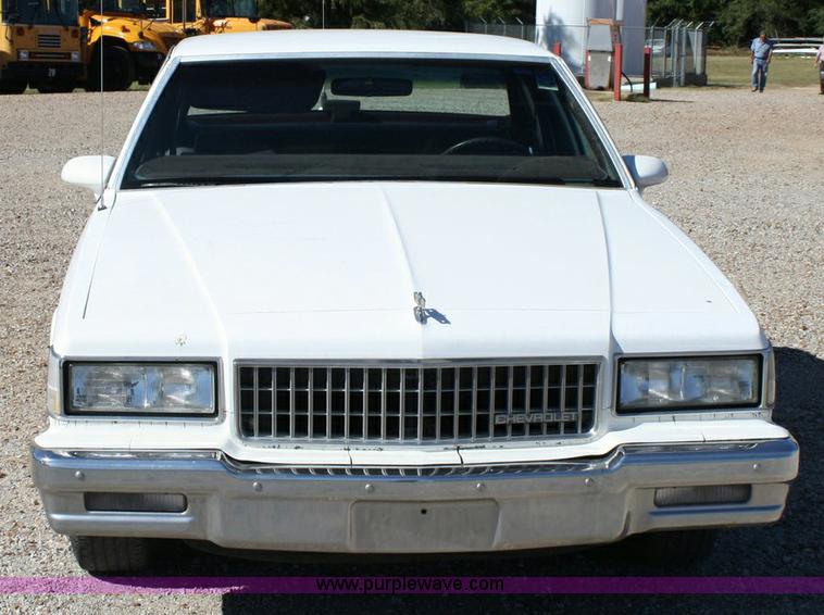 image for item 6330 1989 Chevrolet Caprice