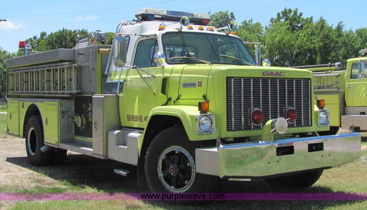 image for item 6686 1988 GMC Brigadier fire truck