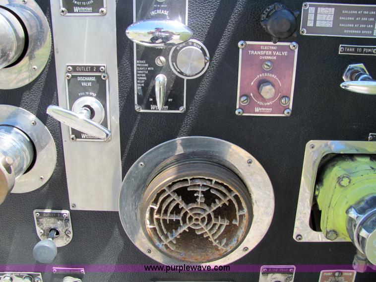 image for item 6686 1988 GMC Brigadier fire truck