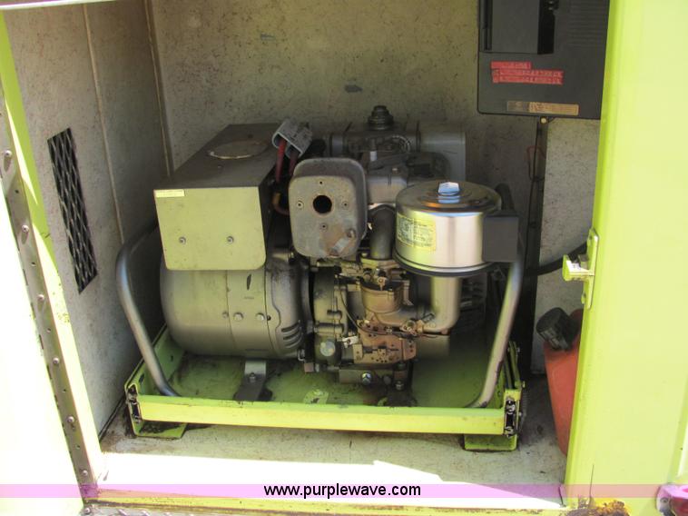 image for item 6686 1988 GMC Brigadier fire truck