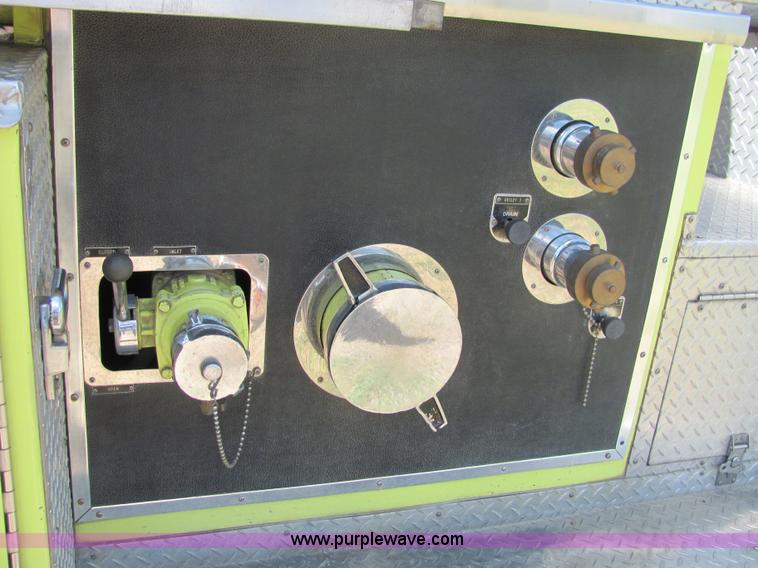 image for item 6686 1988 GMC Brigadier fire truck